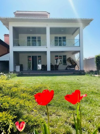 Продам дом вблизи моря в престижном закрытом и охраняемом поселке - фото 1