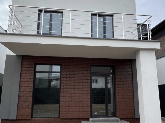 Комфортний двоповерховий будинок  Петропавлівська Борщагівка. Петропавловская Борщаговка