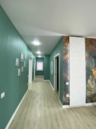 Продам новый дом капитальный ремонт 140м2 - фото 1