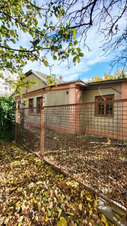 Продаётся дом с участком на ул. Костанди угол Королёва - фото 1