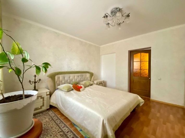 Продаж частини  будинку в Варваровці. Гарний ремонт. - фото 1