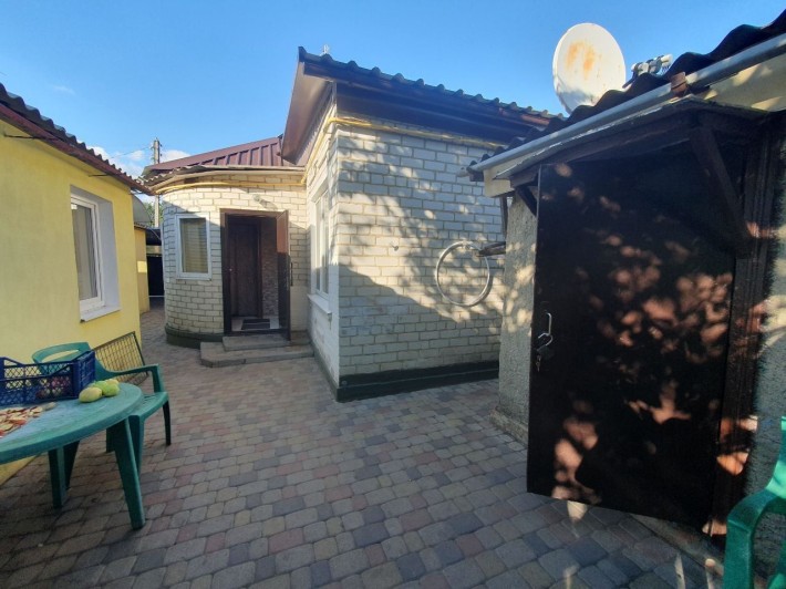 Продам 2 дома на одном участке от собственника - фото 1