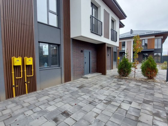 Сучасний ГАЗИФІКОВАНИЙ!!! таунхаус 73м2  ЦЕНТРАЛЬНІ комунікації !!! Петропавловская Борщаговка