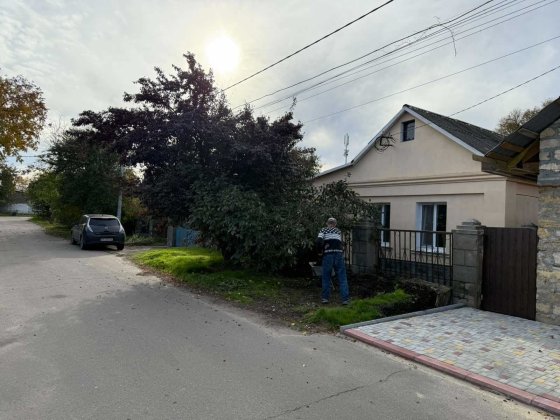 Продам самостоятельный дом с ремонтом  Малиновский р-он Одесса