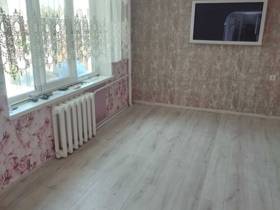 Дом на Ленпоселке. Отличное расположение.