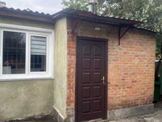 Продам півбудинку в Індустріальному районі Харків