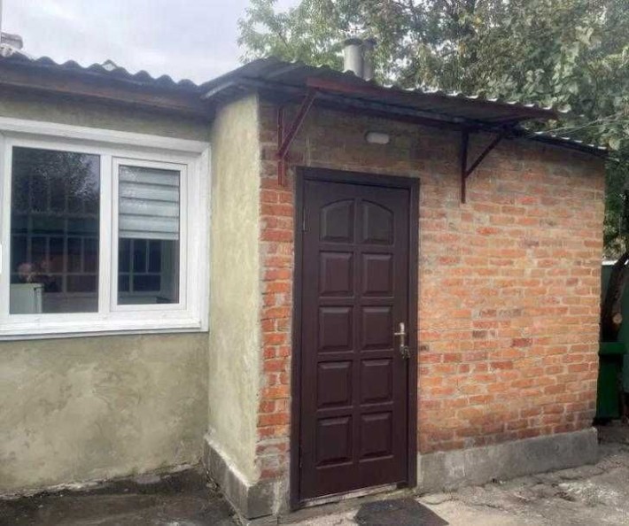 Продам півбудинку в Індустріальному районі - фото 1