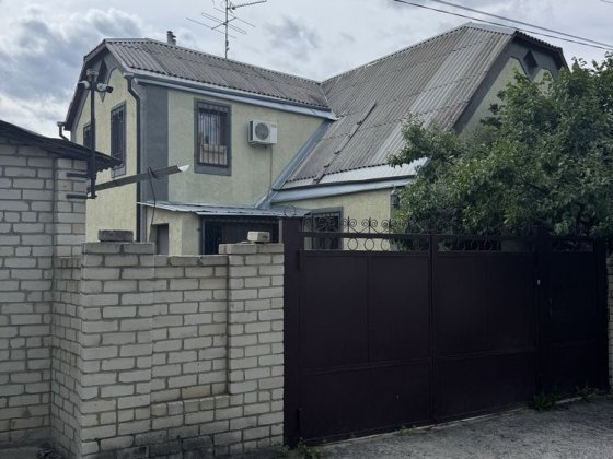 Продам дом с ремонтом /сад 20 соток/пгт Березовское/Берминводы Харків