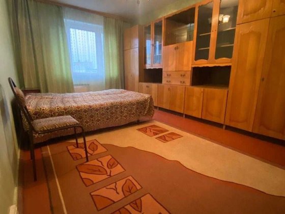 Продаж 1к квартири. Драйзера Рейгана. Троєщина Київ