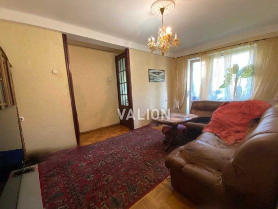 Продаж 3к квартири з ремонтом бульвар Верховної Ради метро Дарниця Киев