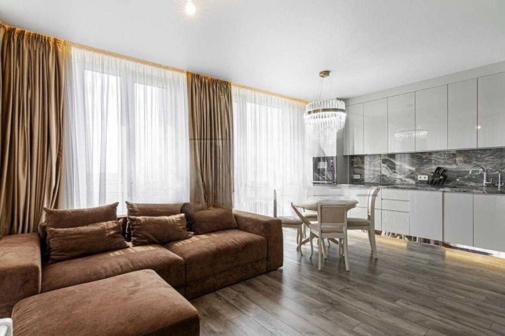 Продам квартиру Славутич 70м2 3к дизайнерська Дарницький р-н Seven - фото 1