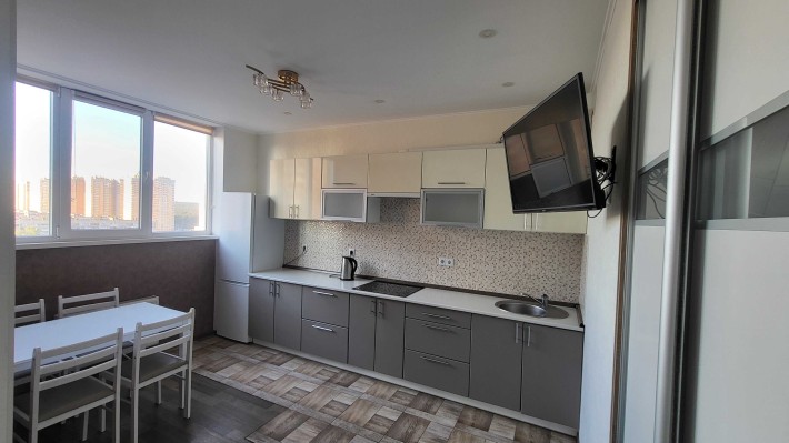 Продаж 1к квартири ЖК Яскравий, Оболонь, власник, без % - фото 1