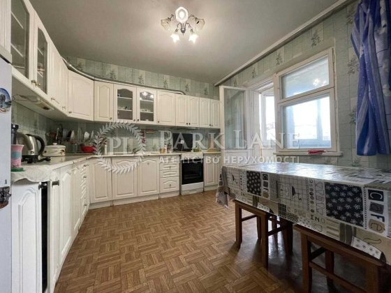 Продаж 4к квартири Вишняківська 7а Дарницький р-н Киев