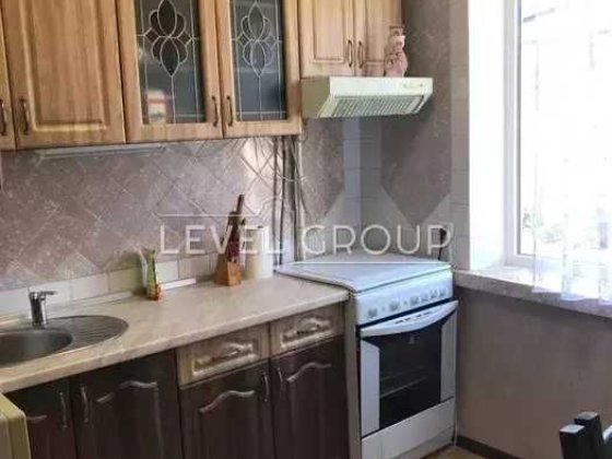 Продається 2 к. квартира 54 м2 - м.Мінська 5 хвилин. Київ