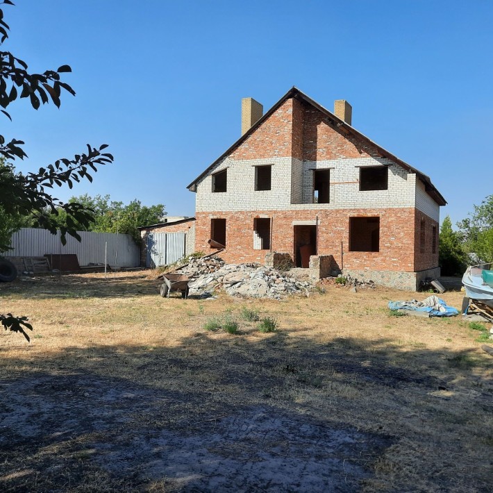 Продам свой (не агентство)не достроенный дом,р-н новые дома(павленки) - фото 1