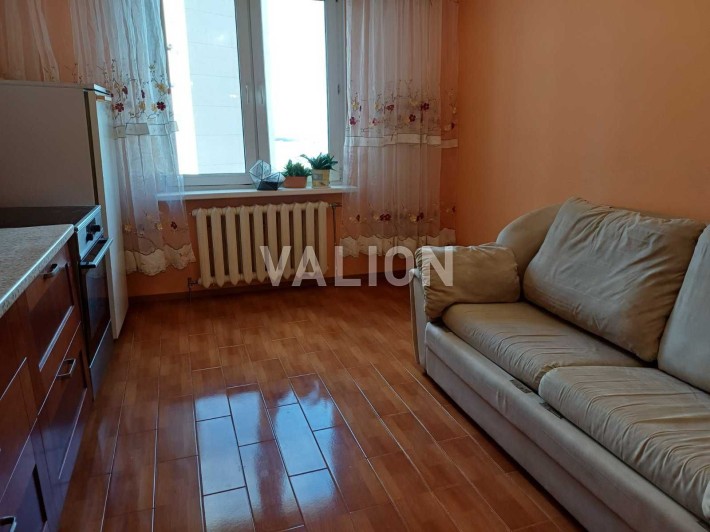 Продаж 3-кімнатної квартири, вул.Милославська,4 - фото 1