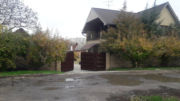 Продам 2х этажный дом - фото 1