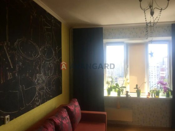 Продаж 3к квартира метро Теремки Киев