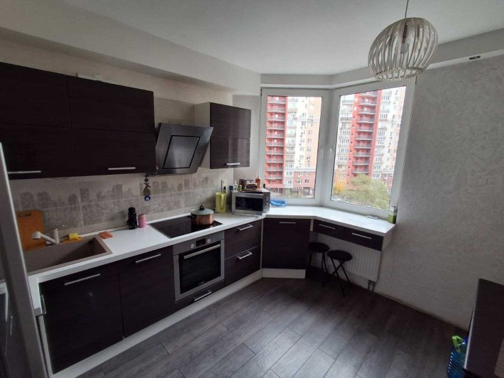 Продаж 2-к. кв., 78 кв.м, 6-поверх Голосієвський, метро Васильківська - фото 1