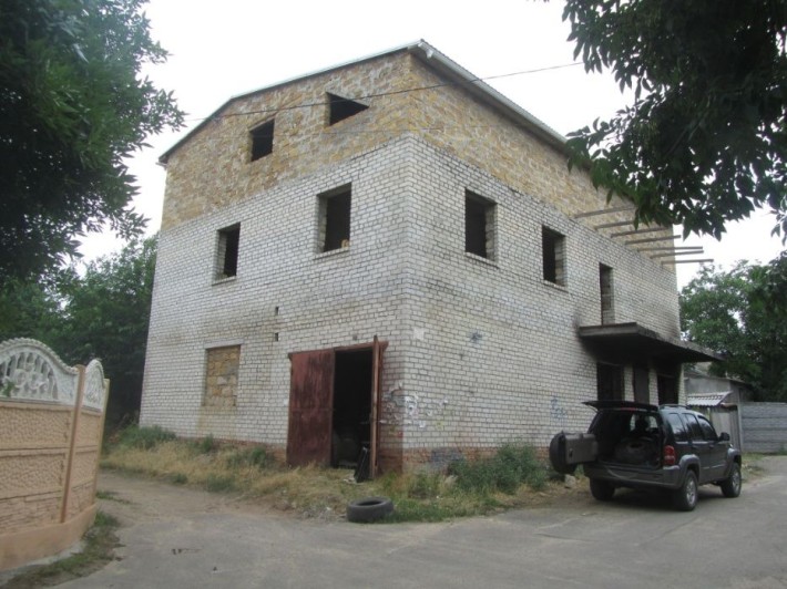 продам дом в Соляных,рассмотрю варианты обменов,торг уместен - фото 1