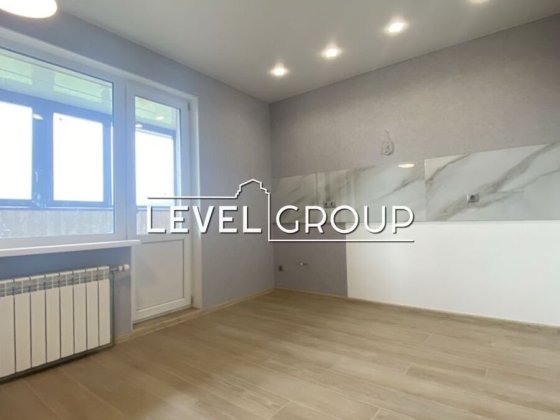 ТЕРМІНОВО продаю ЄОселя, держ.програми 2-к ремонт вул.Максимовича,9в Киев