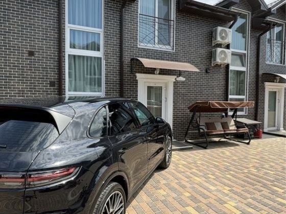 Продаж ТаунХаус на П.Борщагівці біля школи , вихід на центр. алею Петропавлівська Борщагівка