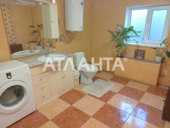 Капитальный зимний дом с мебелью и техникой. Одесская прописка