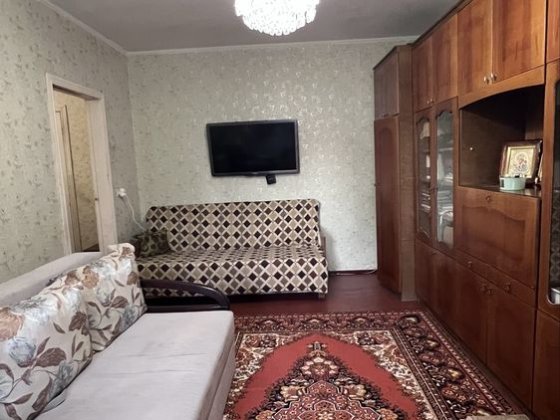 Продаж 1 кімнатної квартири Позняки вул. Срібнокільська 14 Київ