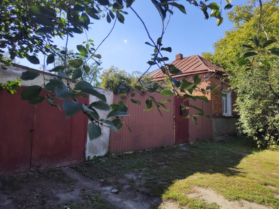 Продам 1/2 дома со своим двором , метро Киевская‼️ Харків