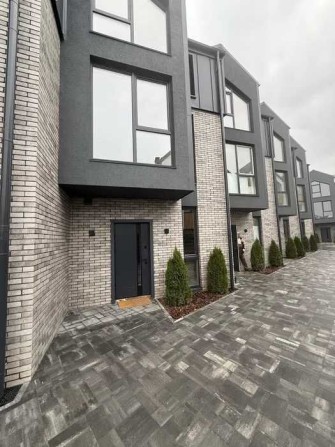 Таунхаус 107 м² під чистову обробку із паркомісцем та ділянкою. Газ!!! - фото 1