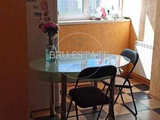 Продаж 3к м. Дарниця Р. Мстиславича (Жмаченко) Киев