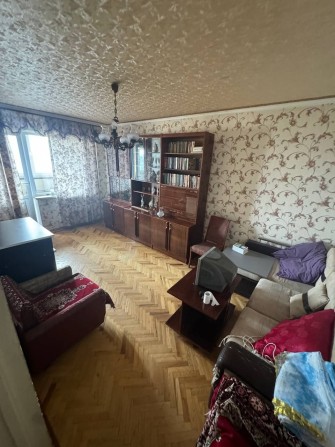 Продаж 2 кім, вул Каштанова 15, Деснянський, Троещина - фото 1