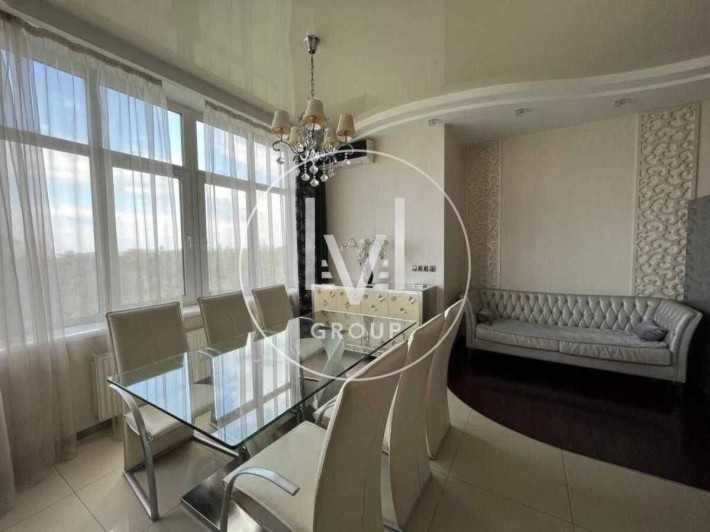 Терміновий продаж!!! Розкішна 3 кім. квартира, вул. Солом’янська 15А. - фото 1