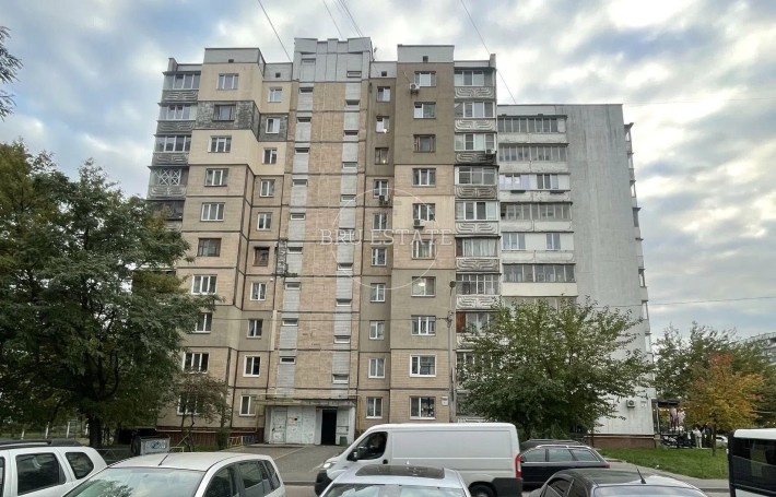 Продаж 3 к квртири Харківська низький 5й поверх Держпрограми 69 м кв - фото 1