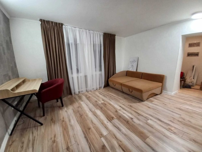 Продаж 1к. Готовий орендний бізнес біля метро на Срібнокільська, 20 - фото 1