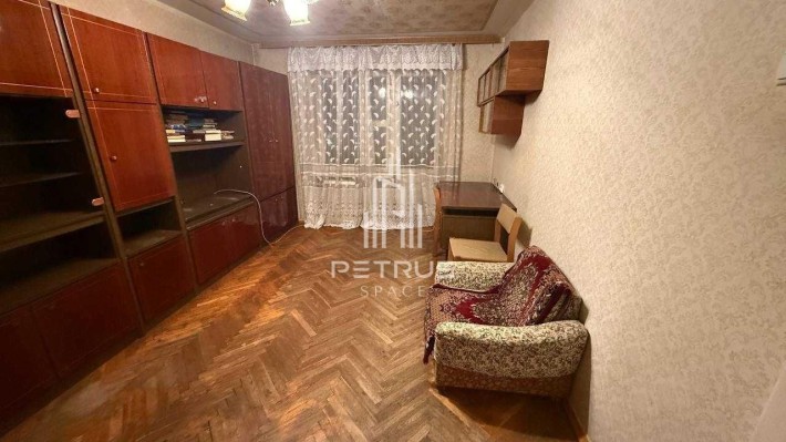 Продаж 1к - квартири 36 кв м.  біля м. Героїв Дніпра 12-А - фото 1