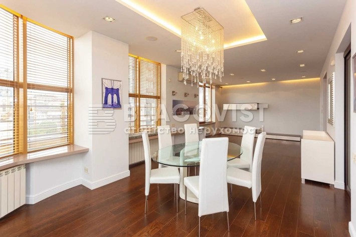 Продам 3-кімнатну квартиру в ЖК Дипломат! - фото 1