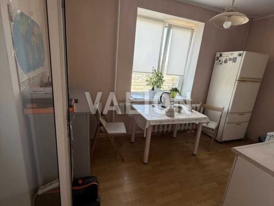 Продаж 1 кімн. по вул Левка Лук"яненка 2м., метро Героів Дніпра. Київ