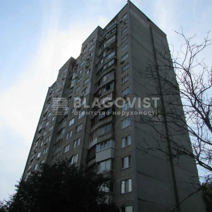 Продаж трикімнатної квартири біля м. Деміївська - фото 1