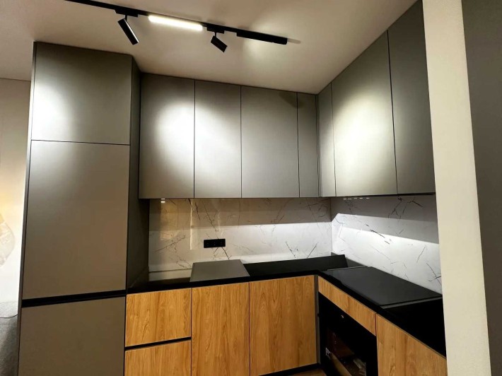 Продам 1кімн.квартиру ЖК"Great"  Причальна, 10   42 кв.м З РЕМОНТОМ! - фото 1