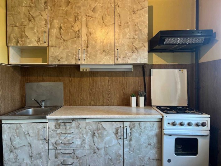 Русанівка,  Русанівська набережна 18/1. Безготівковий розрахунок - фото 1