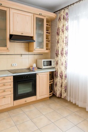 Продаж 3 кімнатної квартири, вул. Рональда Рейгана 30-А (Т. Драйзера) - фото 1