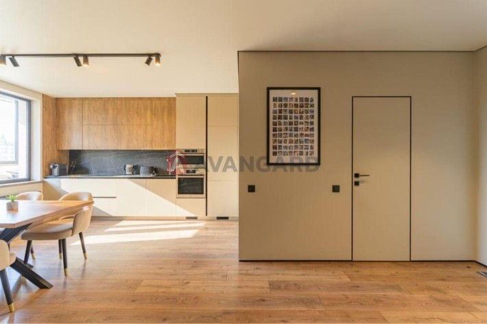 Продається 2к квартира з вишуканим ремонтом - фото 1