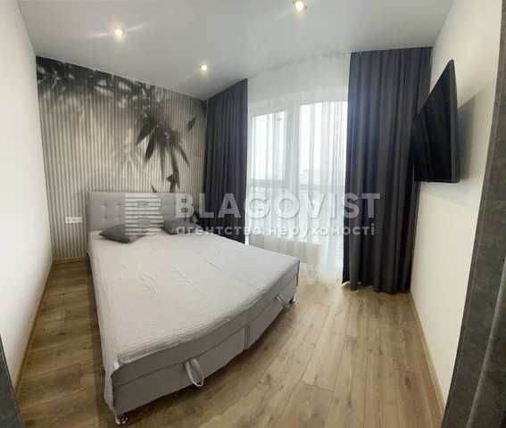 Ревуцького 40 г. Продаж 1 кімнатної квартири з ремонтом. - фото 1