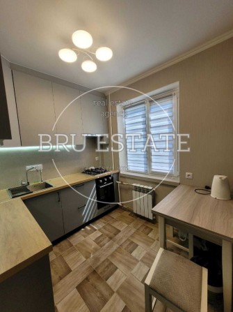 Продам 2к кв-ру з новим капітальним ремонтом м. Дарниця, 5 хв - фото 1