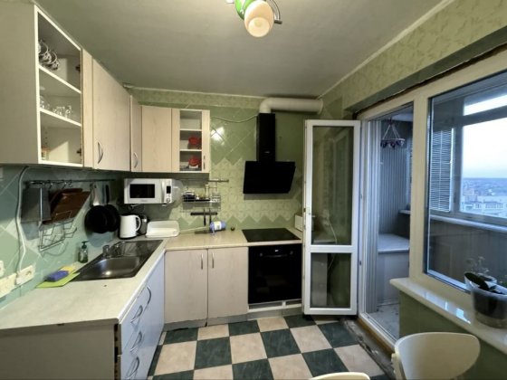 Простора 2-кімнатна квартира 55 м² вул. Милославська 32-В Киев