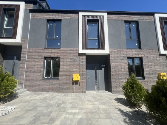 Таунхаус 115м2, з ділянкою, усіма комунікаціями! Софиевская Борщаговка