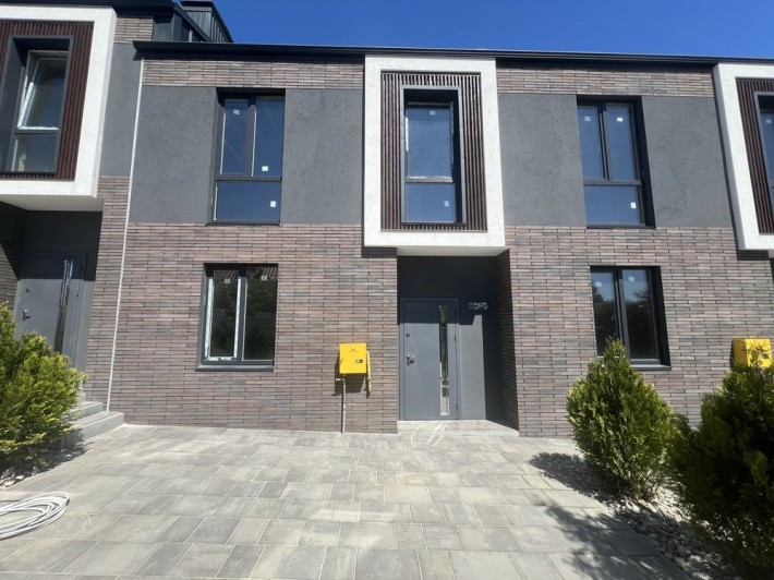 Таунхаус 115м2, з ділянкою, усіма комунікаціями! - фото 1