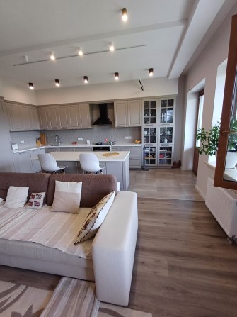 Прод дом 274 м2, Большая Даниловка,  Евроремонт, с мебелью и техникой - фото 1