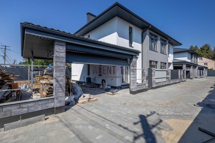 Продаж дуплекса біля лісу, з центральними комунікаціями - фото 1